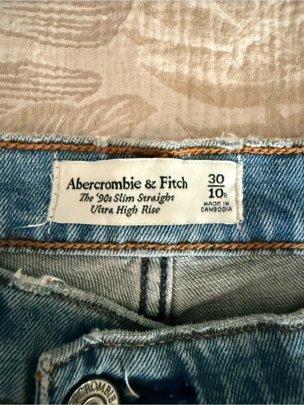 Abercrombie & Fitch 90s Slim Straight
